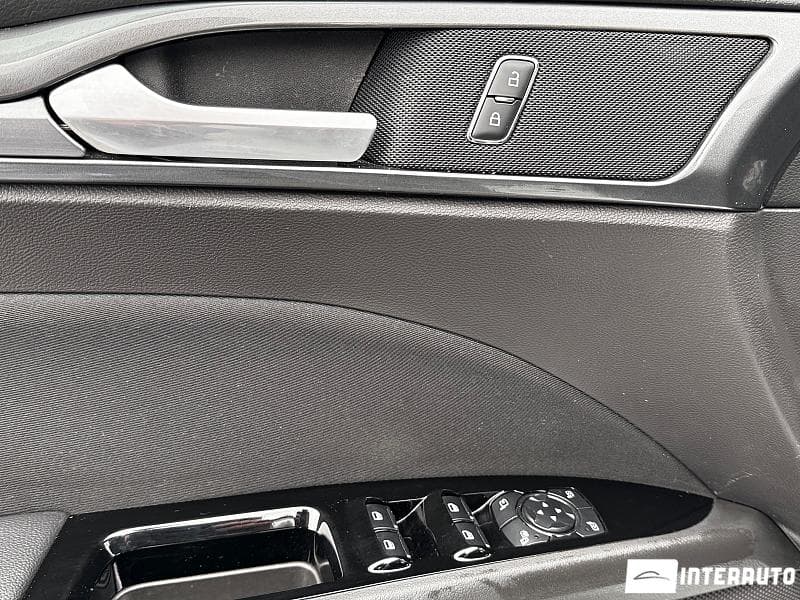 Ford Mondeo 2020 — Миниатюра 15