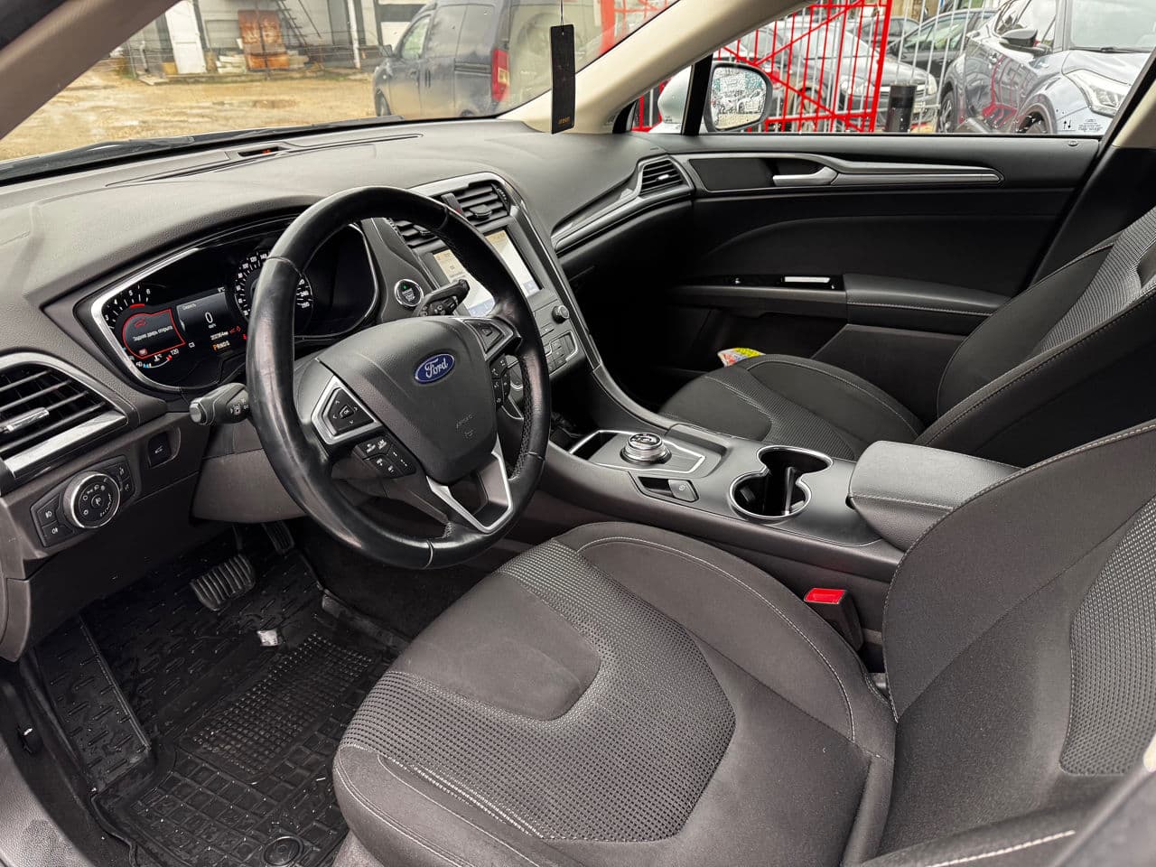 Ford Mondeo 2020 — Миниатюра 6