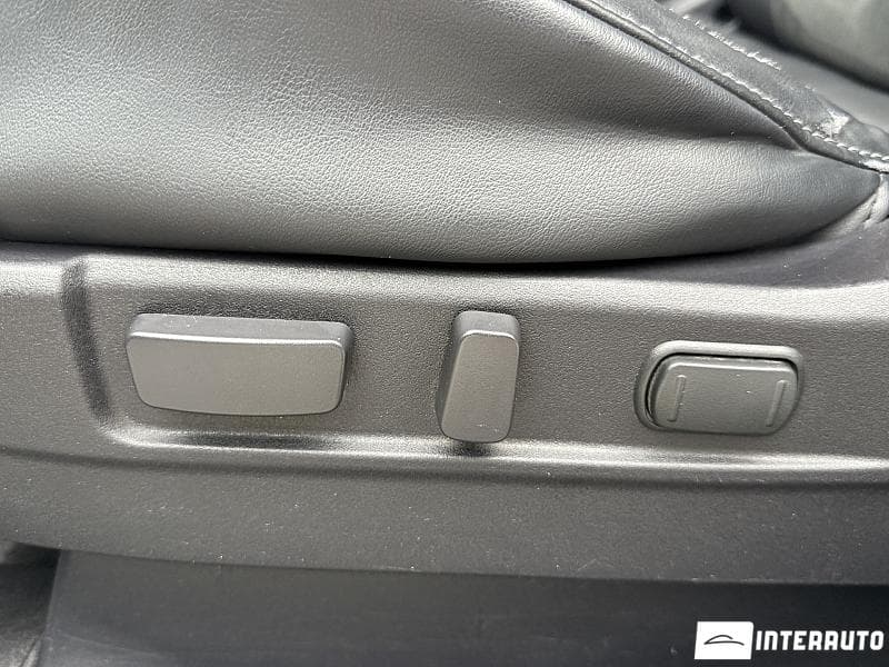 2021 Mitsubishi Outlander — Miniatură 21