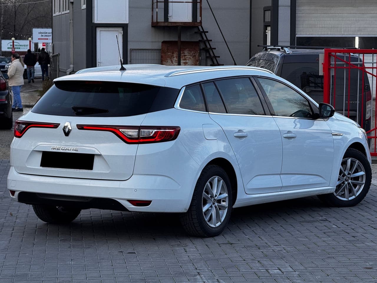 Renault Megane 2018 — Миниатюра 2