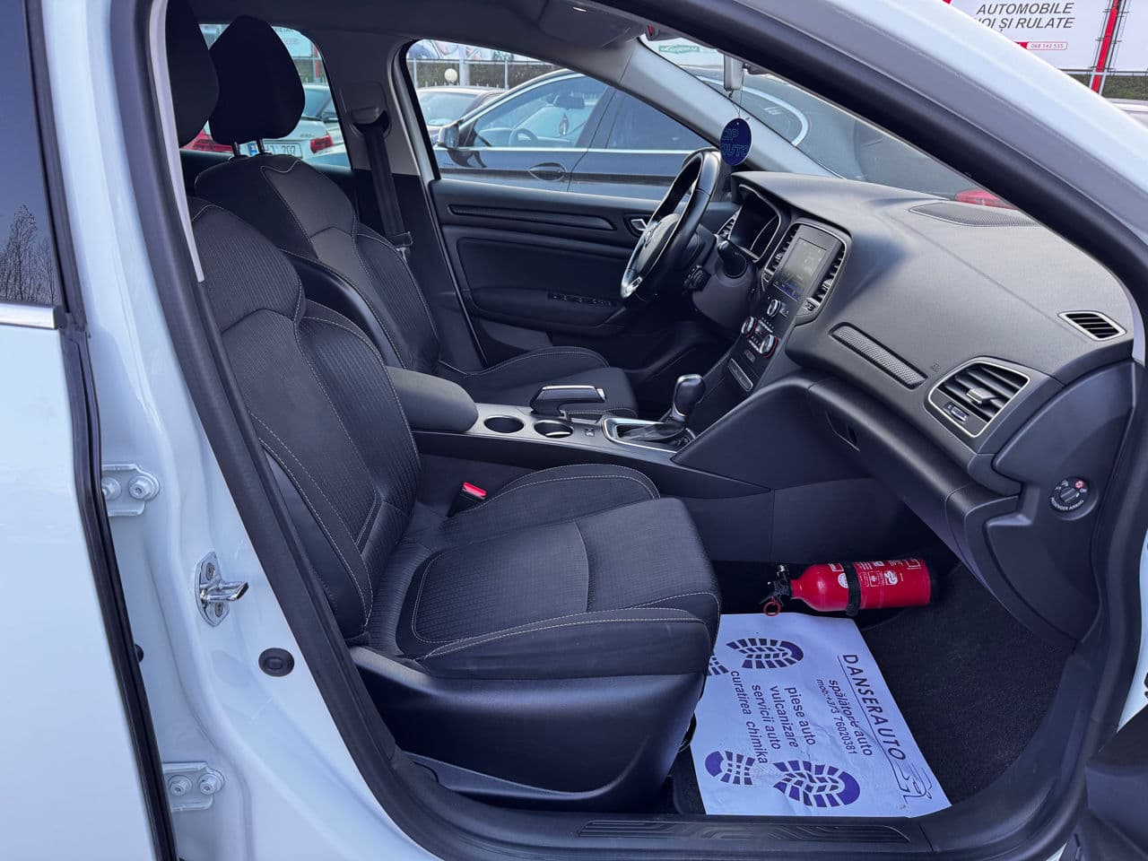 Renault Megane 2018 — Миниатюра 6