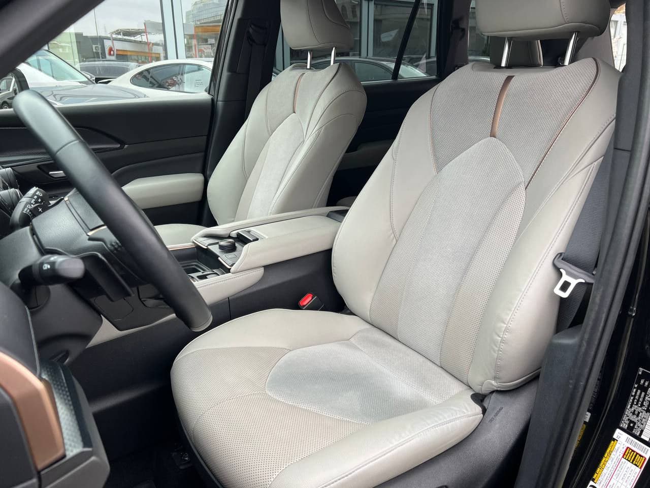 2023 Toyota Grand Highlander — Miniatură 8