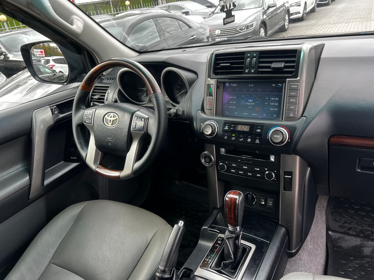 Toyota Land Cruiser Prado 2010 — Миниатюра 6