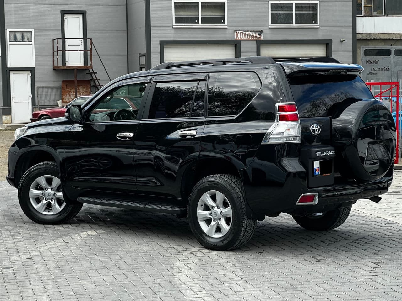 Toyota Land Cruiser Prado 2010 — Миниатюра 2