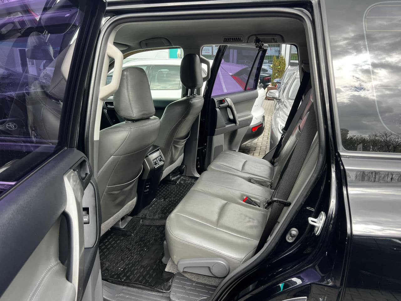 Toyota Land Cruiser Prado 2010 — Миниатюра 17