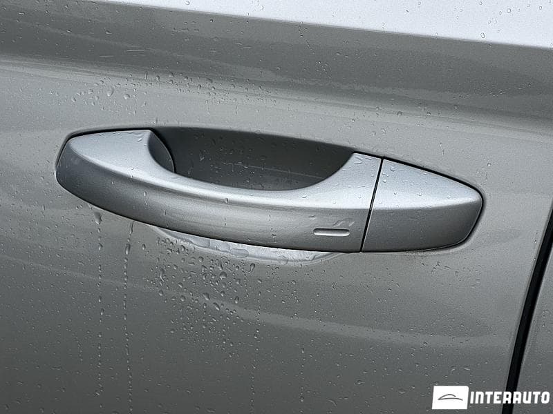 2020 Skoda Superb — Miniatură 18