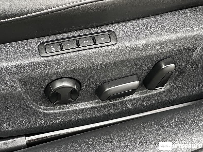 2020 Skoda Superb — Miniatură 20