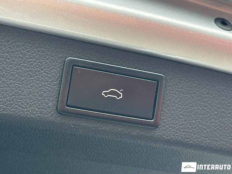 2020 Skoda Superb — Miniatură 22