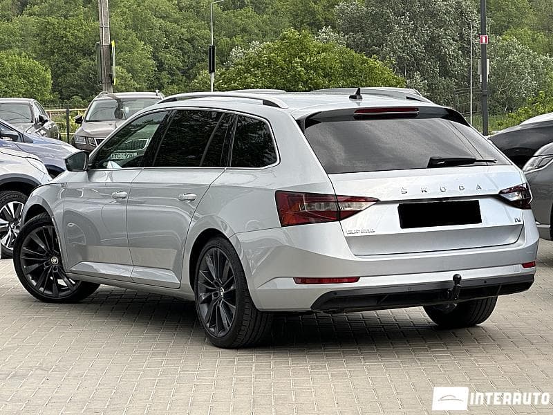 2020 Skoda Superb — Miniatură 4