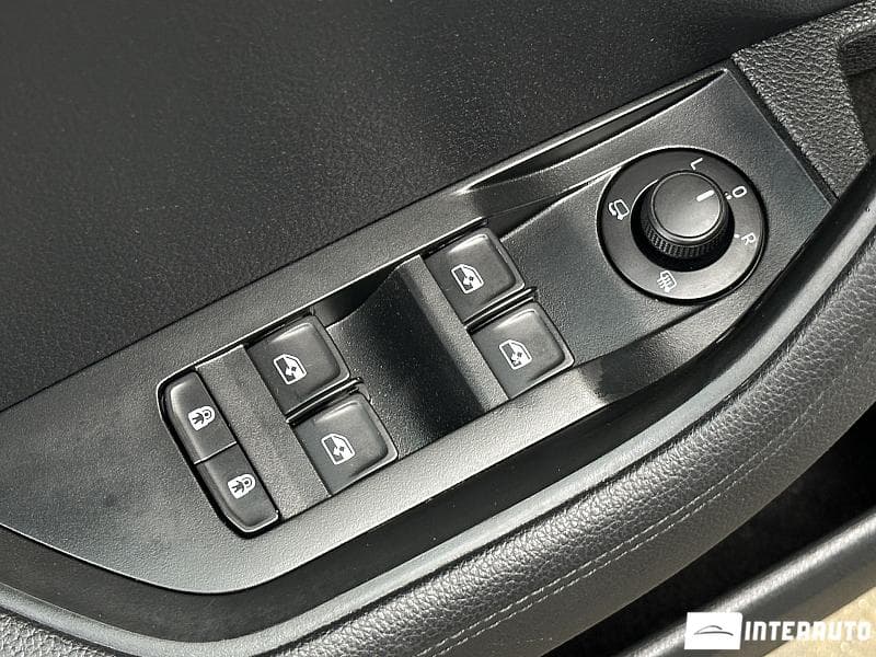 2020 Skoda Superb — Miniatură 17