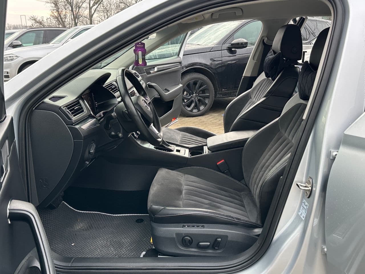 2020 Skoda Superb — Miniatură 5