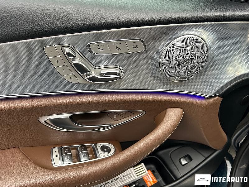 Mercedes E 220 2018 — Миниатюра 8