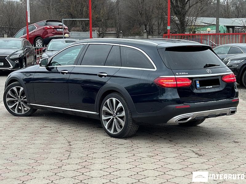 Mercedes E 220 2018 — Миниатюра 2