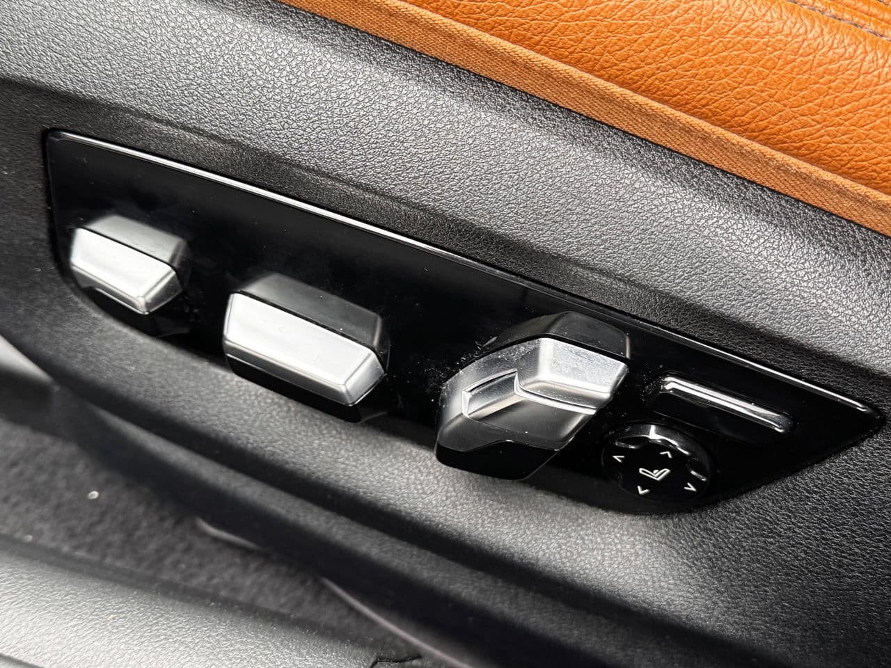 2019 BMW 530e — Miniatură 17