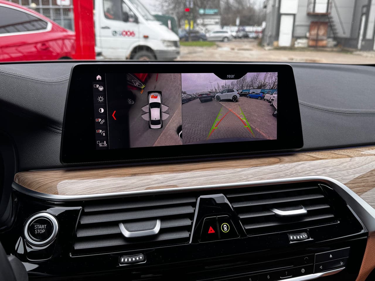 2019 BMW 530e — Miniatură 10