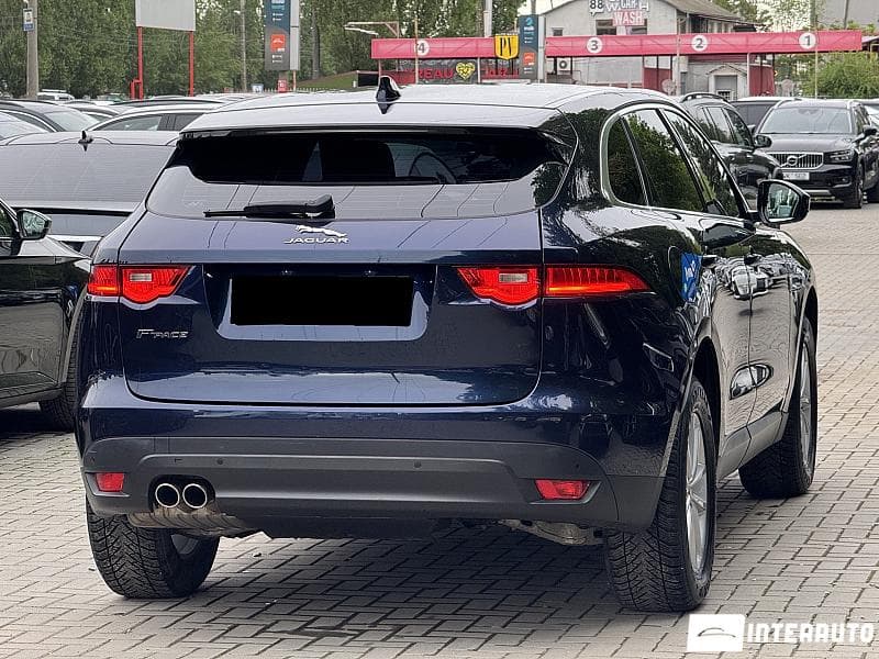 2017 Jaguar F-Pace — Miniatură 4