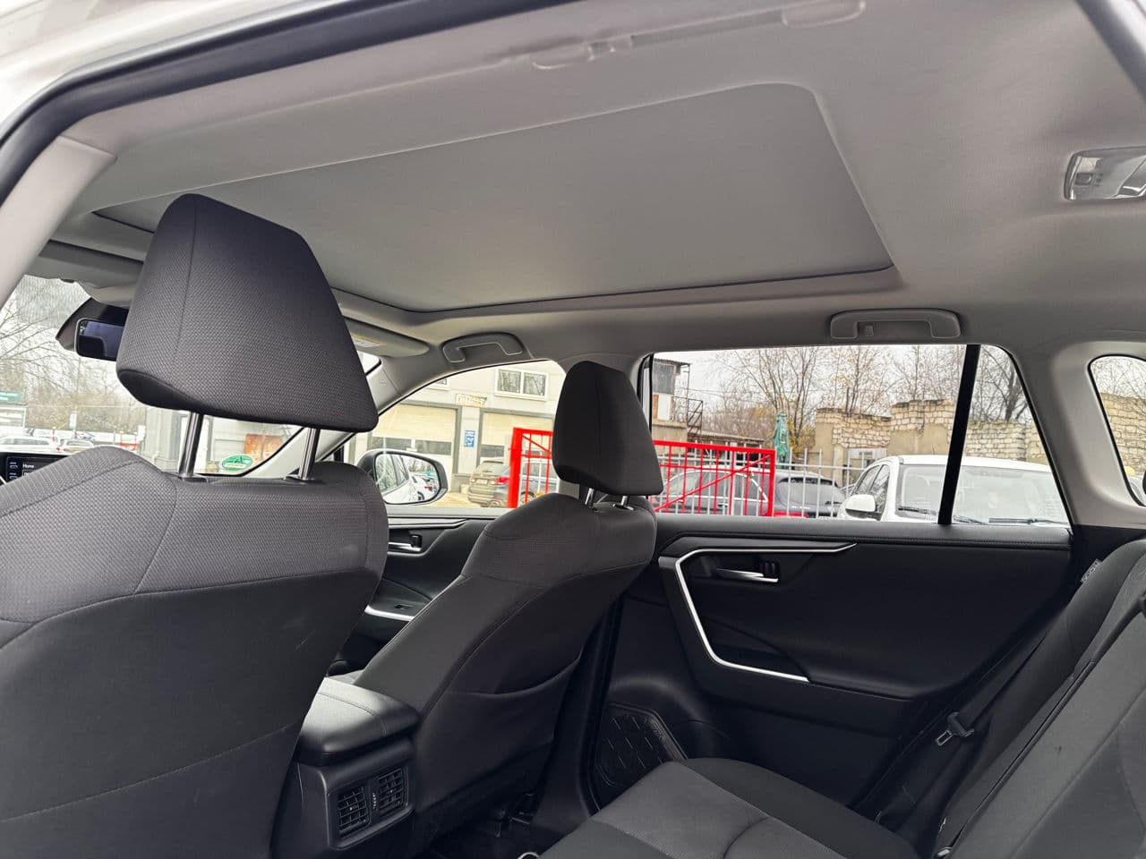 Toyota Rav-4 2020 — Миниатюра 18