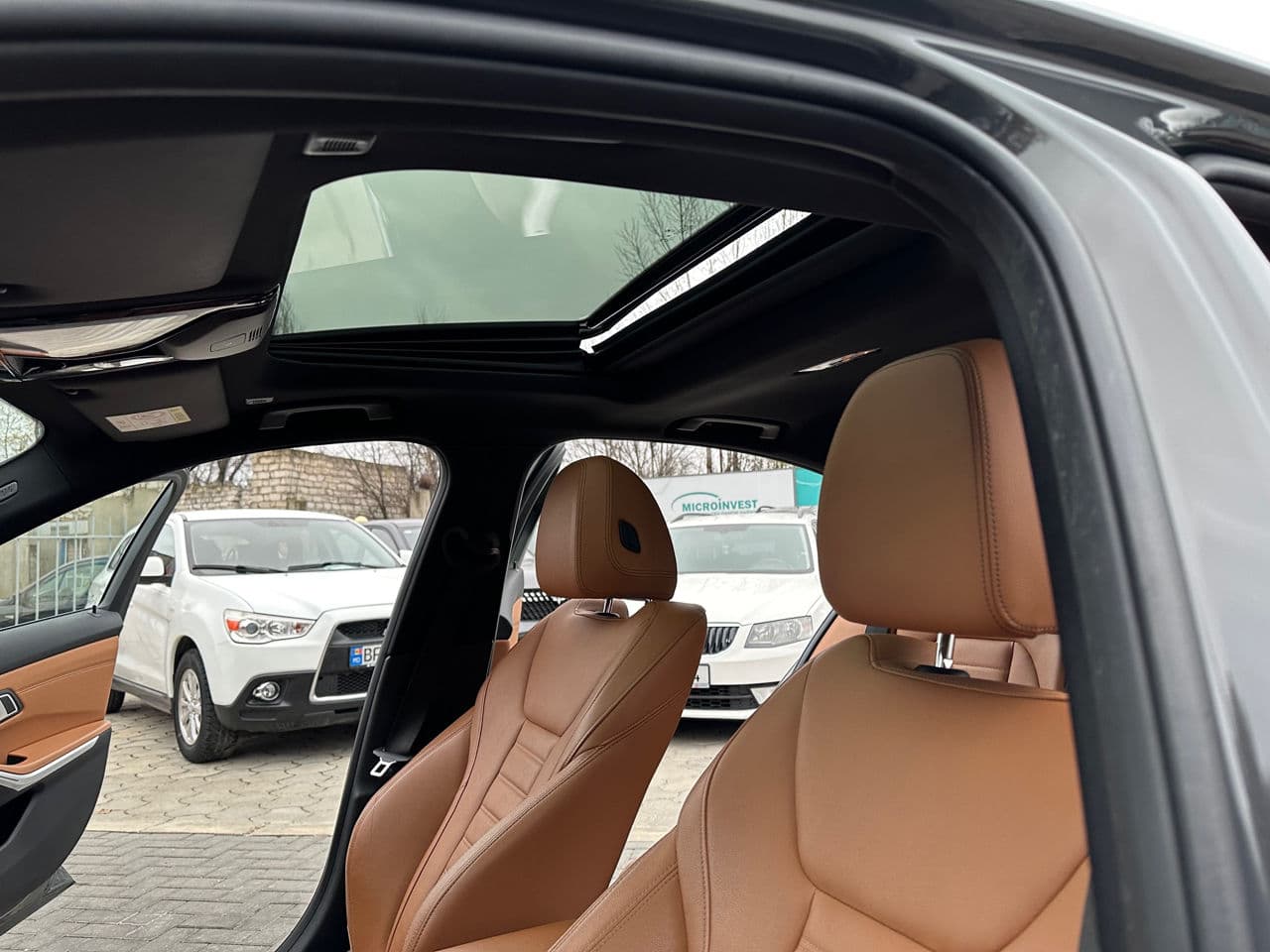 BMW 330E 2021 — Миниатюра 8