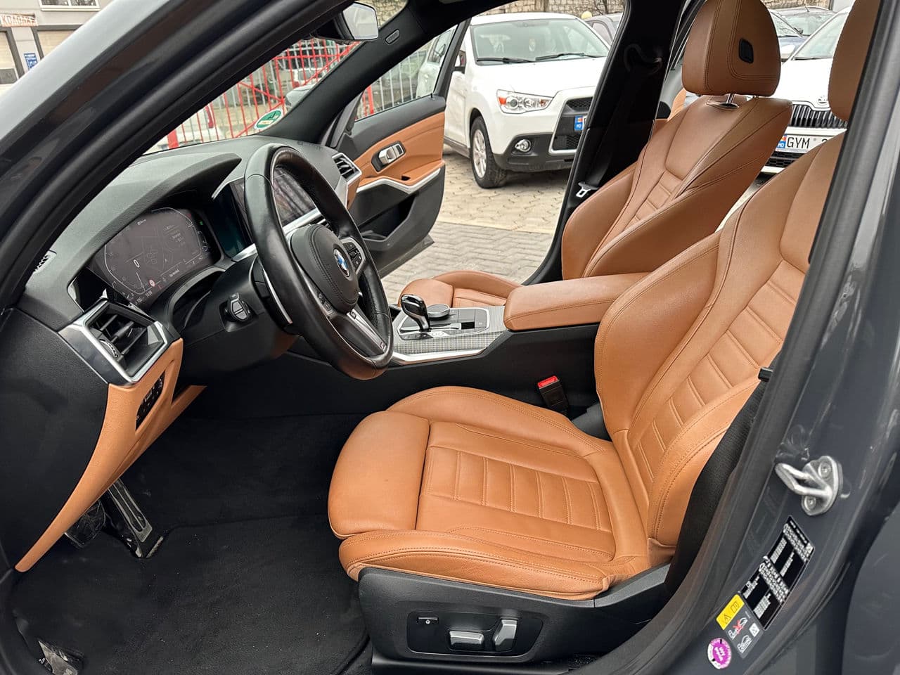 BMW 330E 2021 — Миниатюра 5