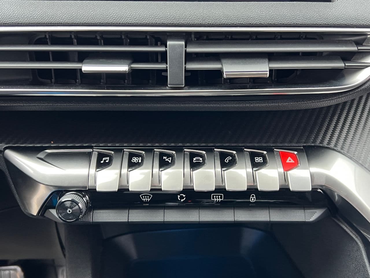 2019 Peugeot 3008 — Miniatură 11