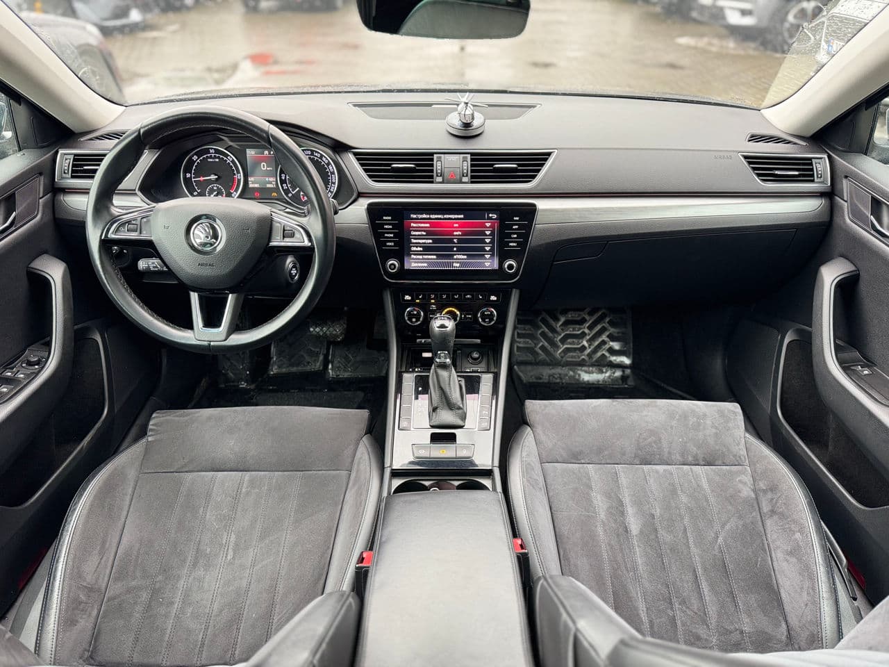 Skoda Superb 2019 — Миниатюра 9