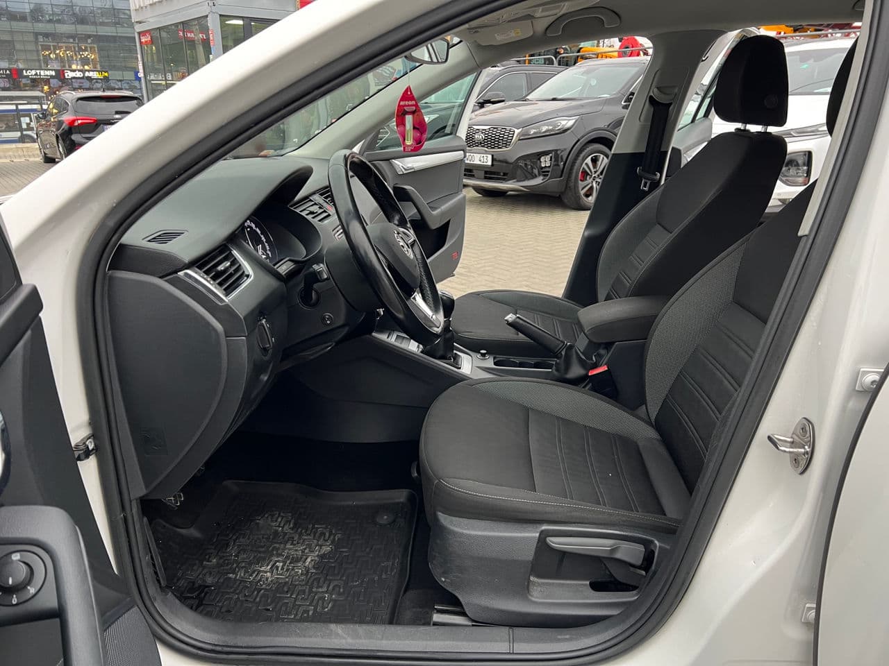 2018 Skoda Octavia — Miniatură 5