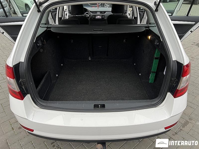 2018 Skoda Octavia — Miniatură 19