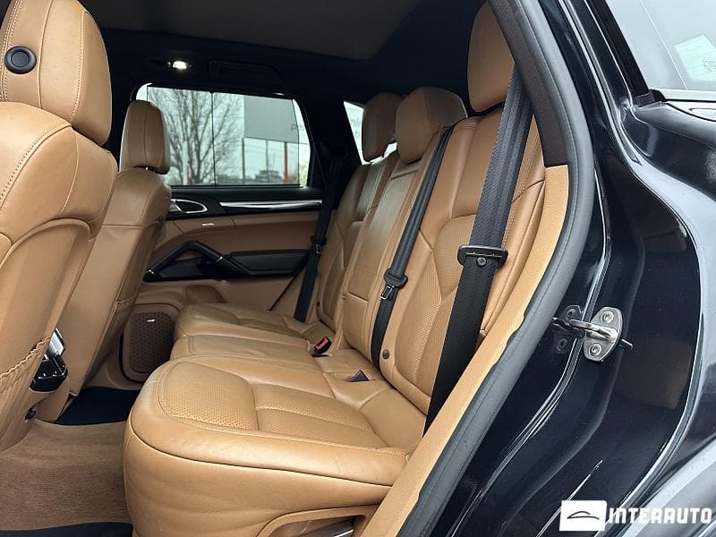 2017 Porsche Cayenne S Hybrid — Miniatură 20