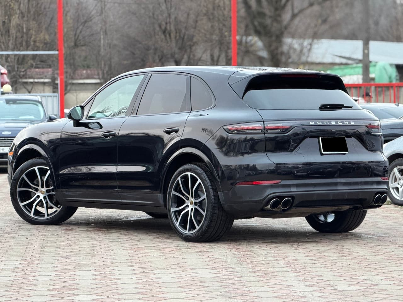 2020 Porsche Cayenne — Miniatură 2
