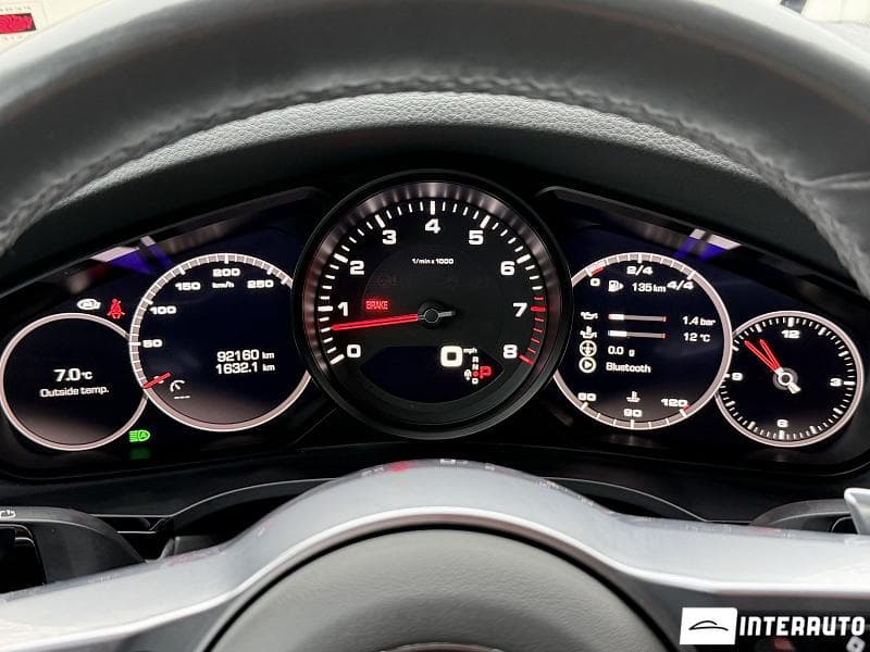 2020 Porsche Cayenne — Miniatură 13