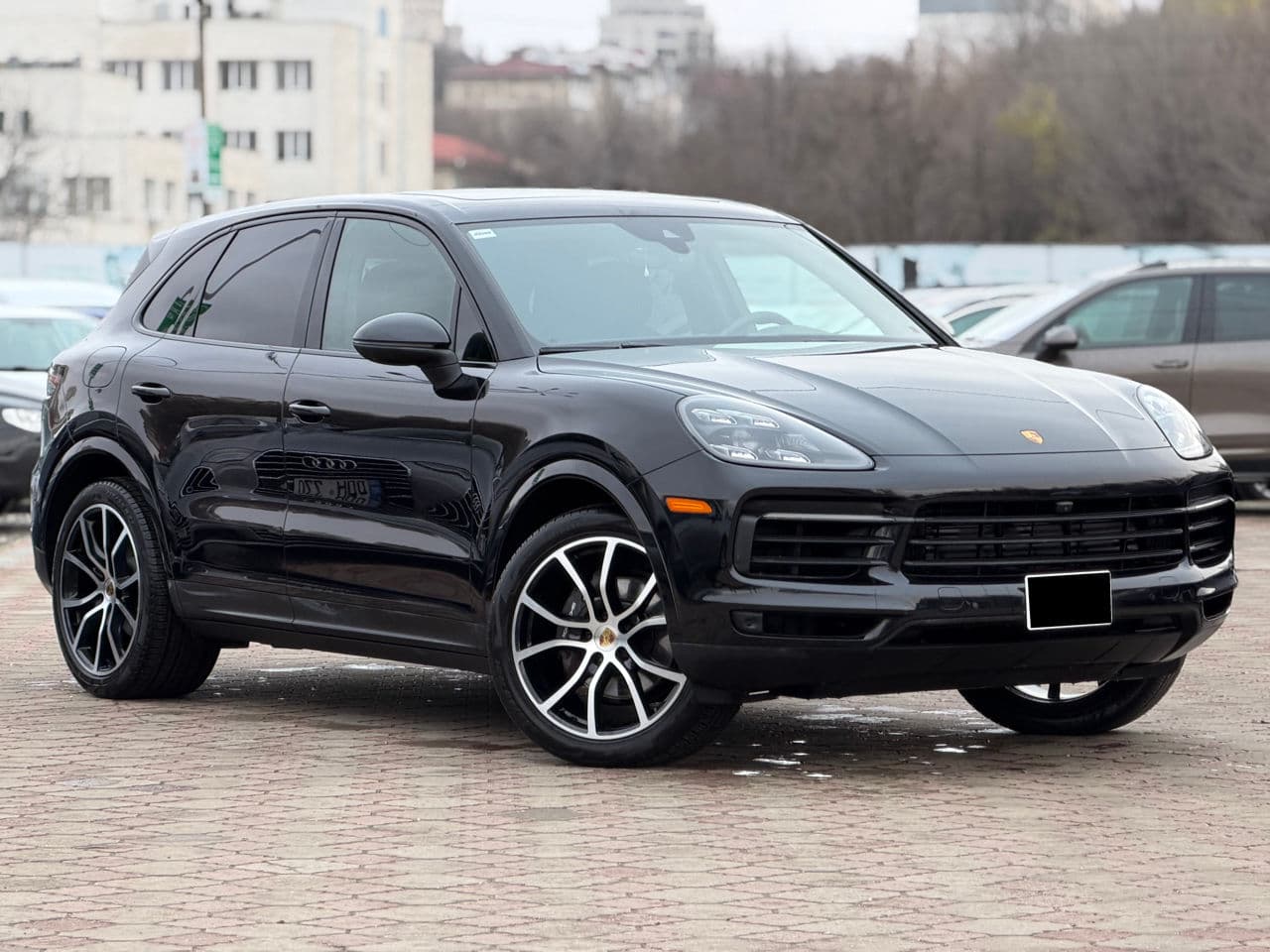 2020 Porsche Cayenne — Miniatură 4