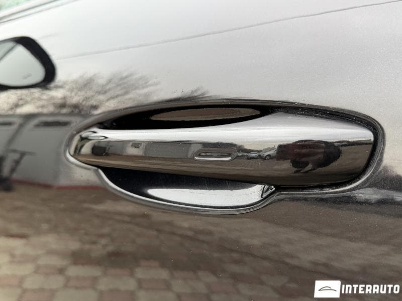 2020 Porsche Cayenne — Miniatură 6