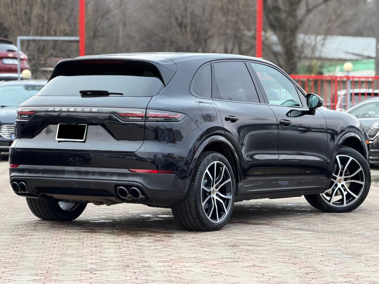 2020 Porsche Cayenne — Miniatură 3