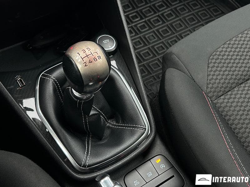 2017 Ford Fiesta — Miniatură 16