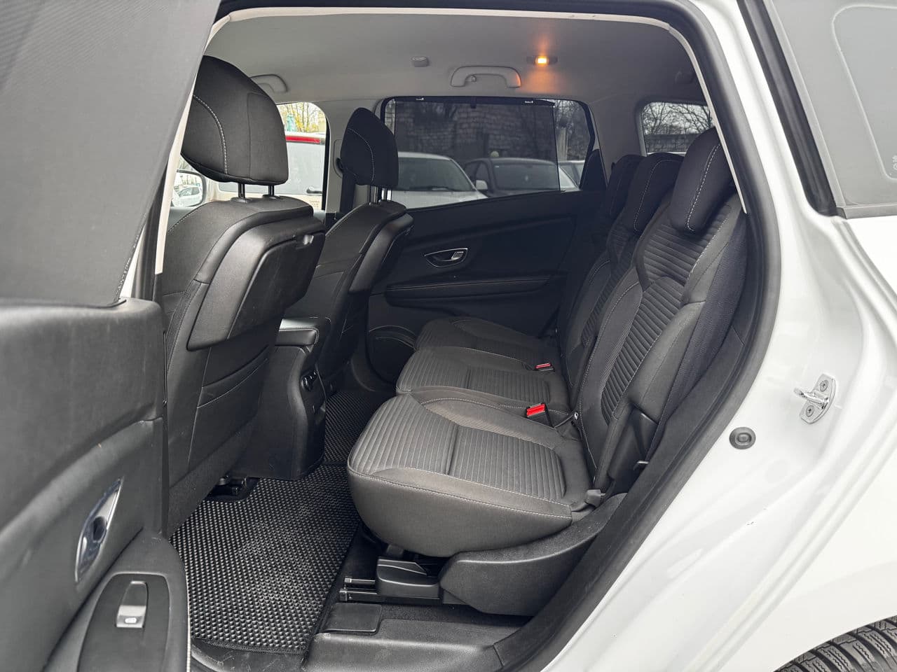 Renault Grand Scenic 2017 — Миниатюра 15