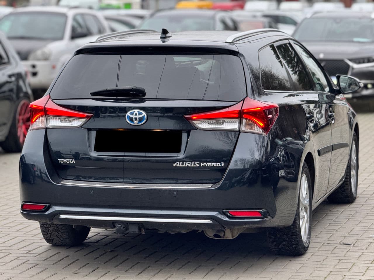 2015 Toyota Auris — Miniatură 2