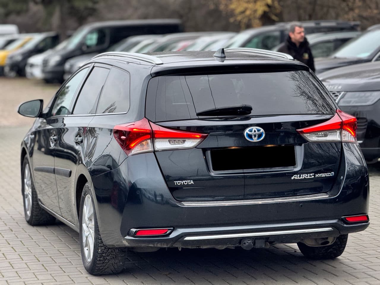 2015 Toyota Auris — Miniatură 4