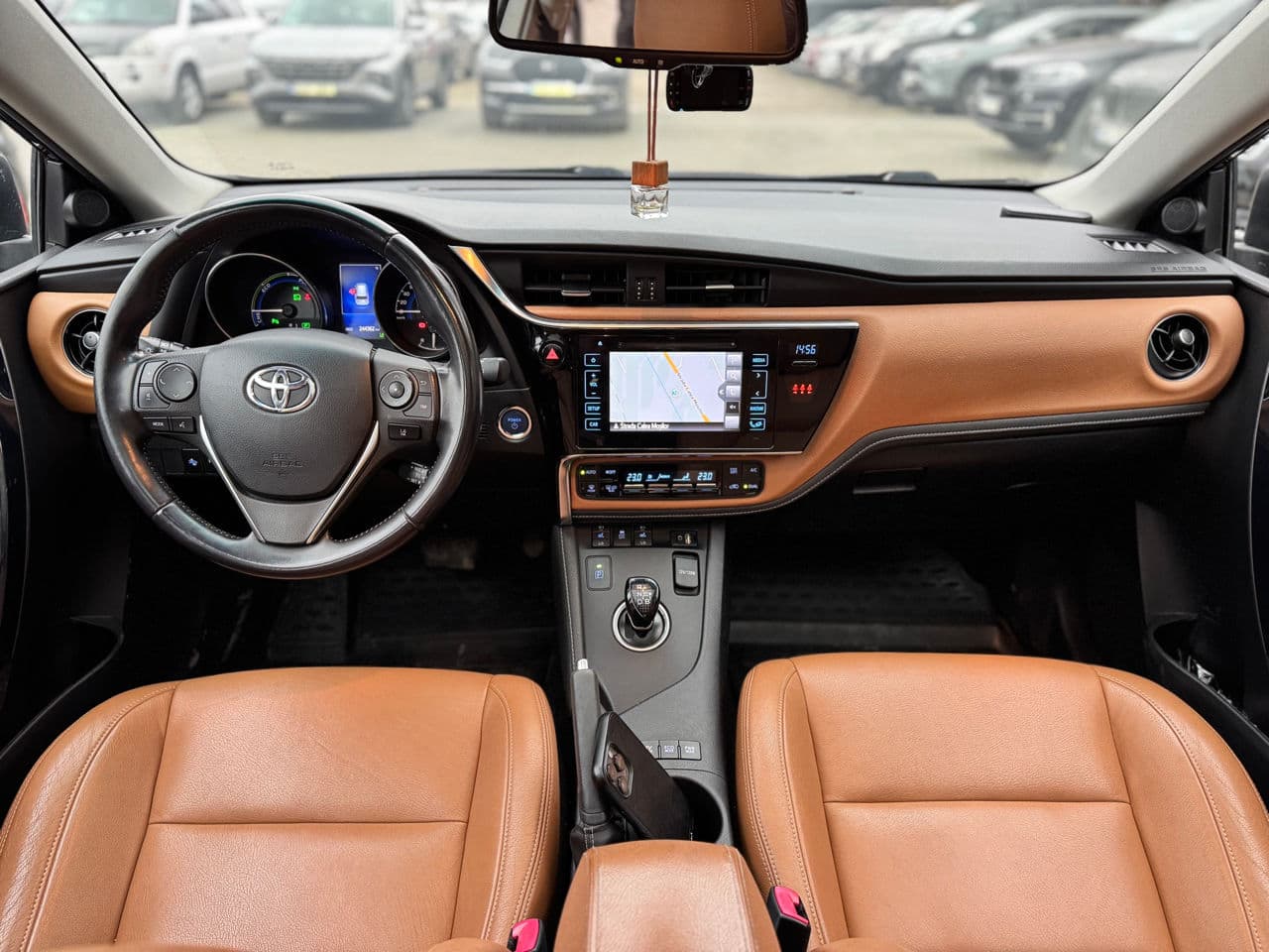2015 Toyota Auris — Miniatură 16