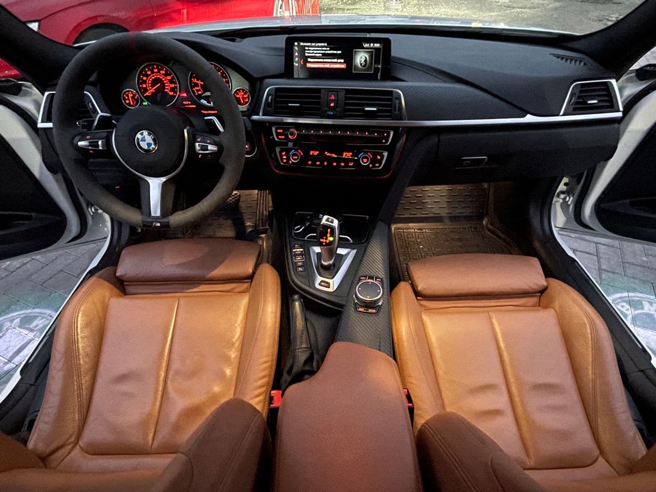 2017 BMW 330E — Miniatură 7