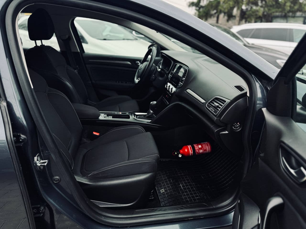 Renault Megane 2022 — Миниатюра 15
