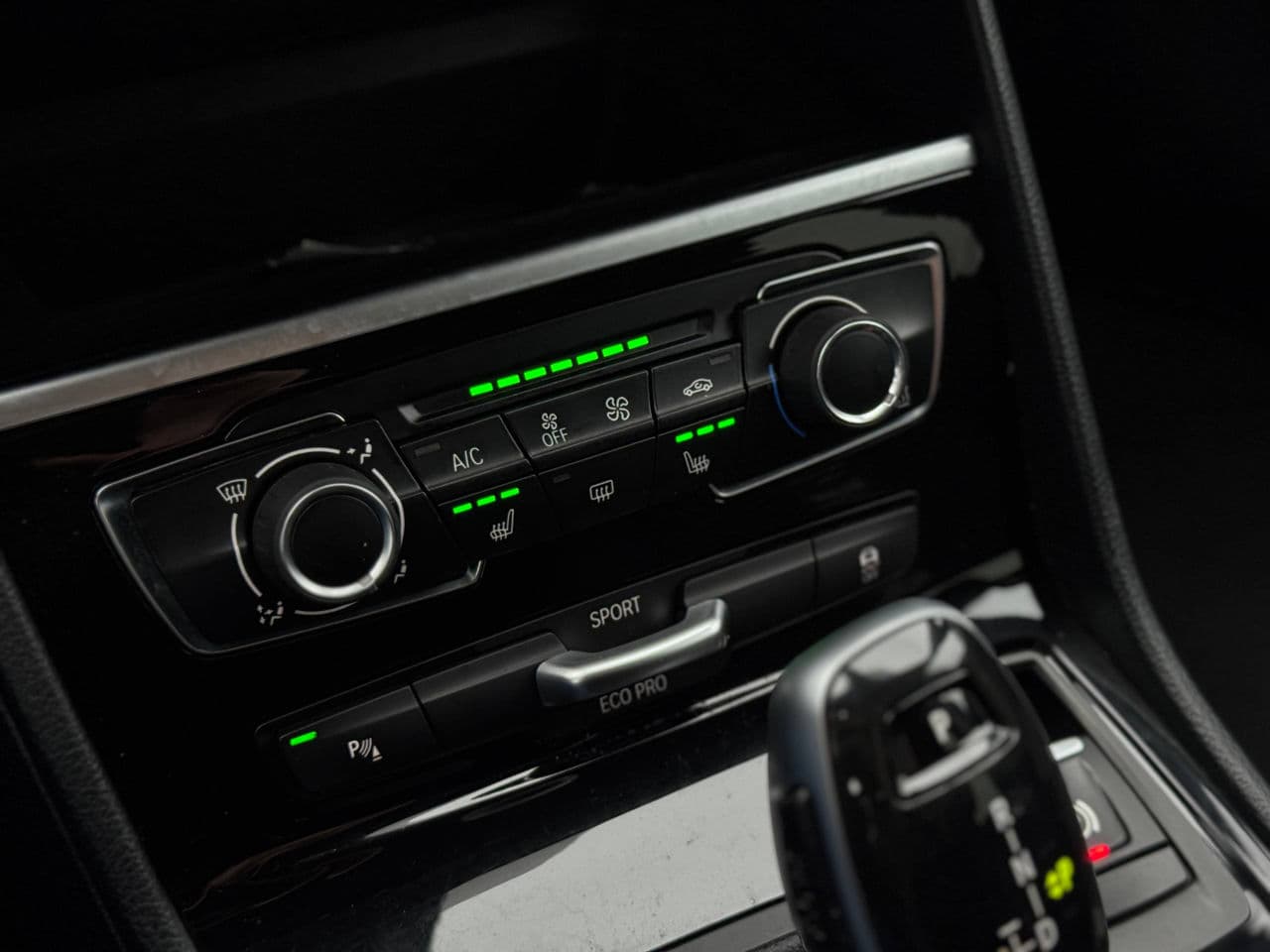 2019 BMW 216d — Miniatură 12