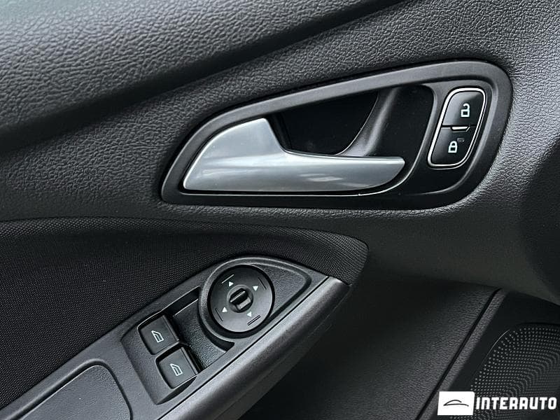 2018 Ford Focus — Miniatură 6