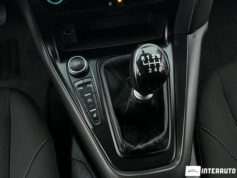 2018 Ford Focus — Miniatură 16