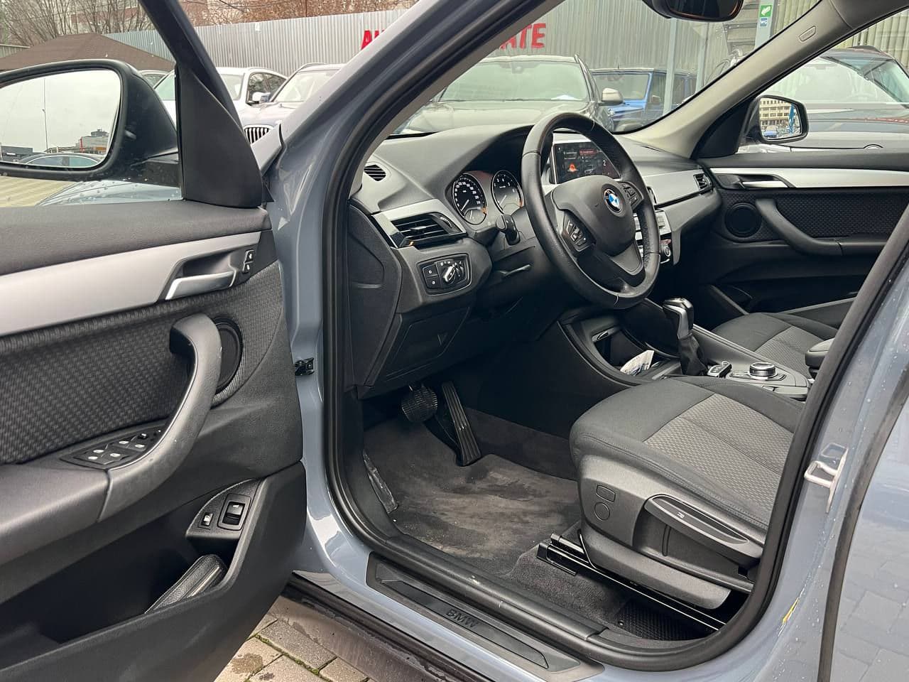 BMW X1 2.5e 2021 — Миниатюра 5