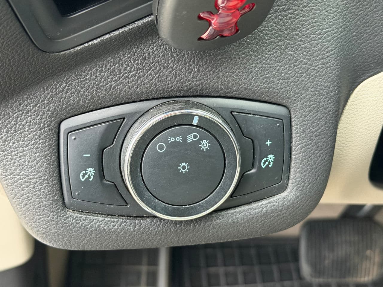 2015 Ford C-MAX — Miniatură 9