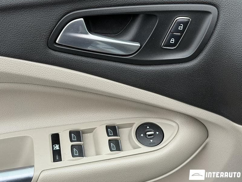 2015 Ford C-MAX — Miniatură 6