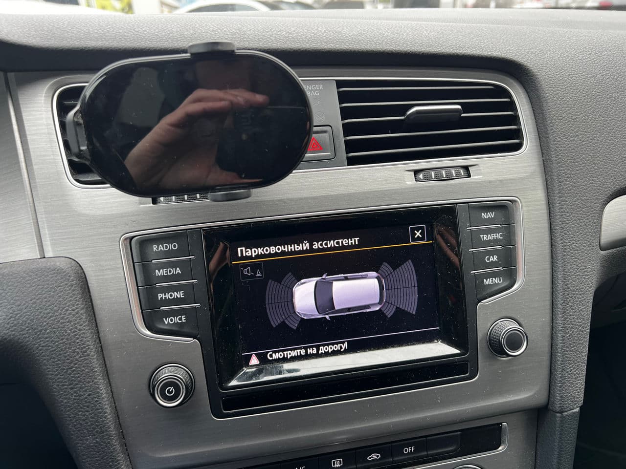 2014 Volkswagen Golf — Miniatură 10