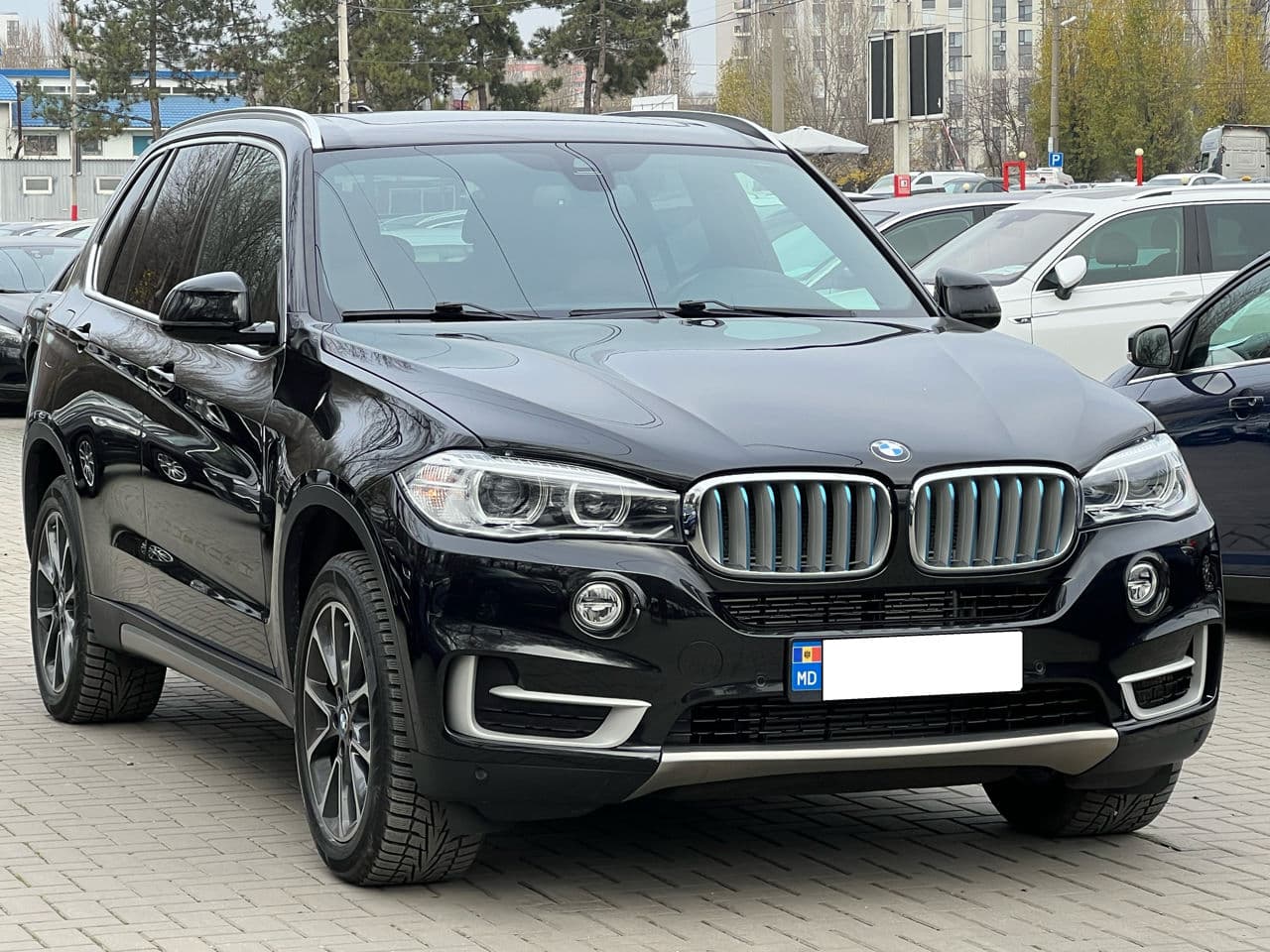 2018 BMW X5 4.0e — Miniatură 3