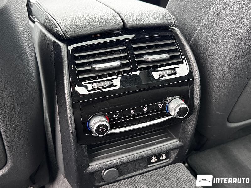 2021 BMW 545e — Miniatură 15