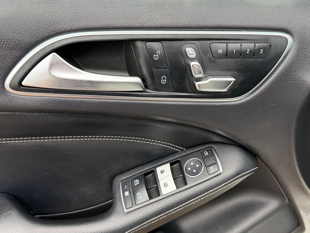 2015 Mercedes B 250E — Miniatură 15